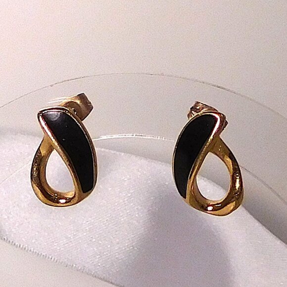Black Enamel and Goldtone Post Earrings. - Picture 1 of 2
